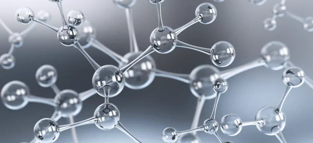 Molecular structure illustrating collagen peptides and hydrolysed collagen at a microscopic level