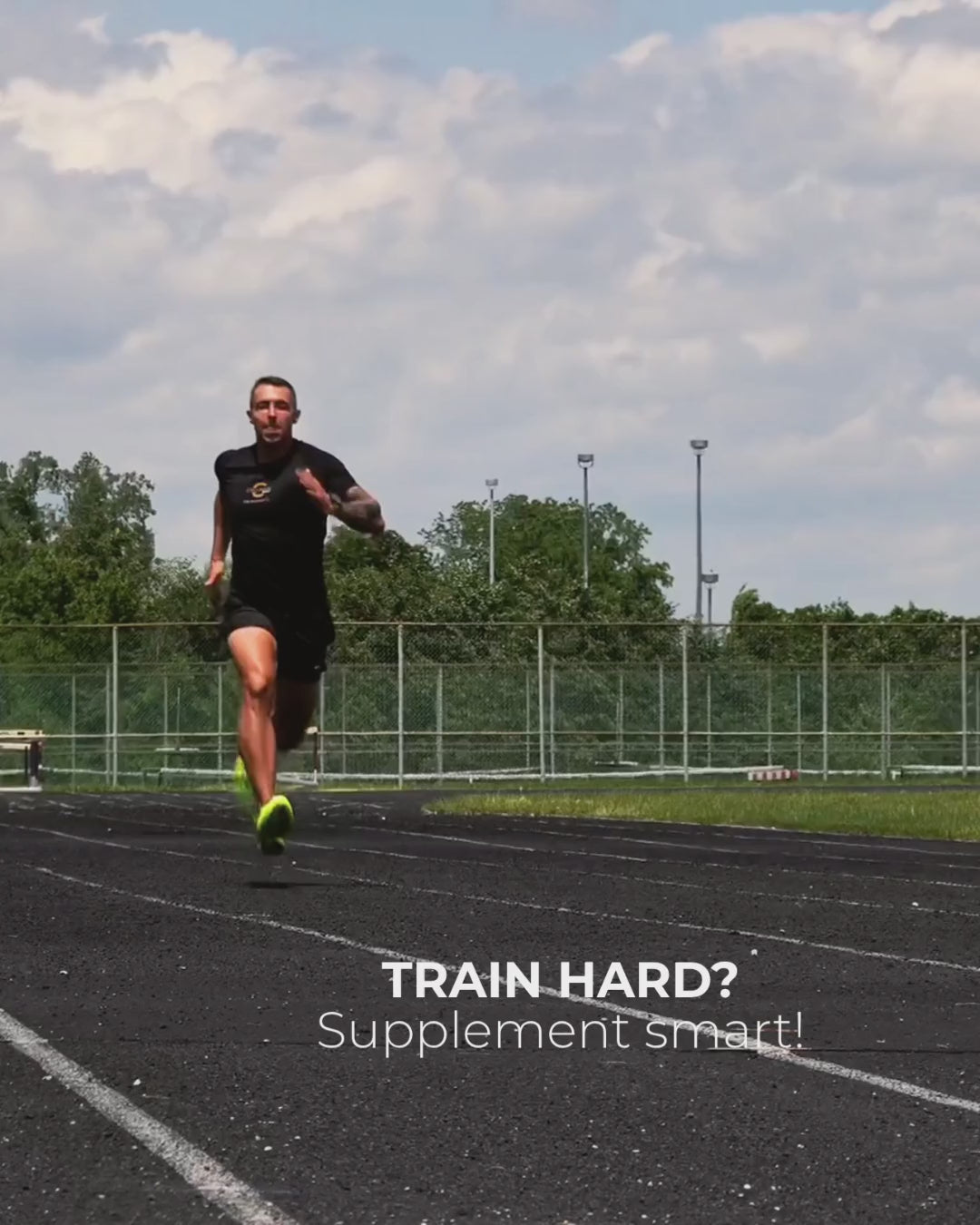 Jurand Czabański running on a track, showing strength and endurance supported by Primabiotic supplementation.